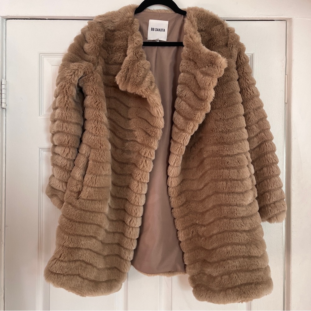 BB Dakota Faux Fur Jacket Teddy NWOT
